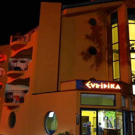 Отель Evridika 3*