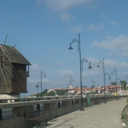 Evridika 3*