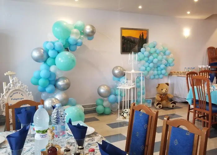 ホテル Evridika 3*